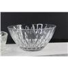 Image 3 : (2) Glass Bowls