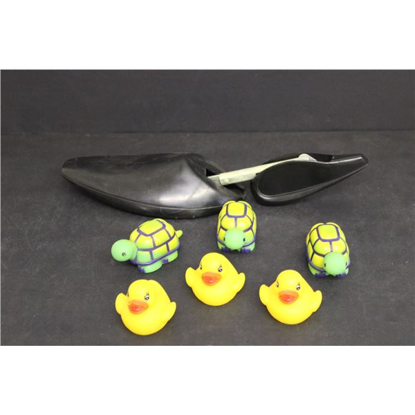 (3) Rubber Ducks and Turtles, Shoe Filler