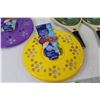 Image 3 : (2) Bubble Frisbees With Bubble Tray, (2) Paddles