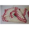 Image 2 : Dresser Top Doily, (7) Doilies