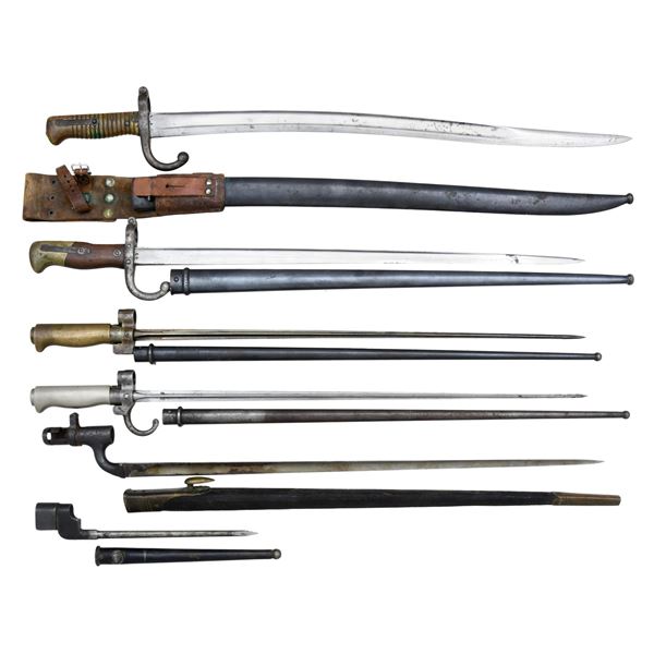 LOT OF ASSORTED BAYONETS.