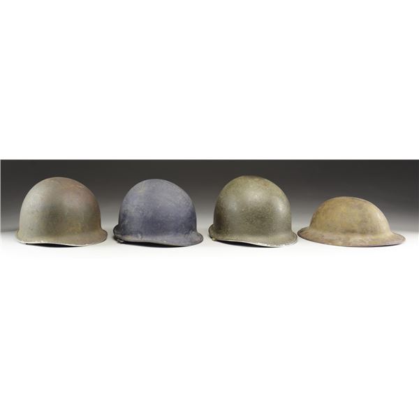4 US HELMETS.