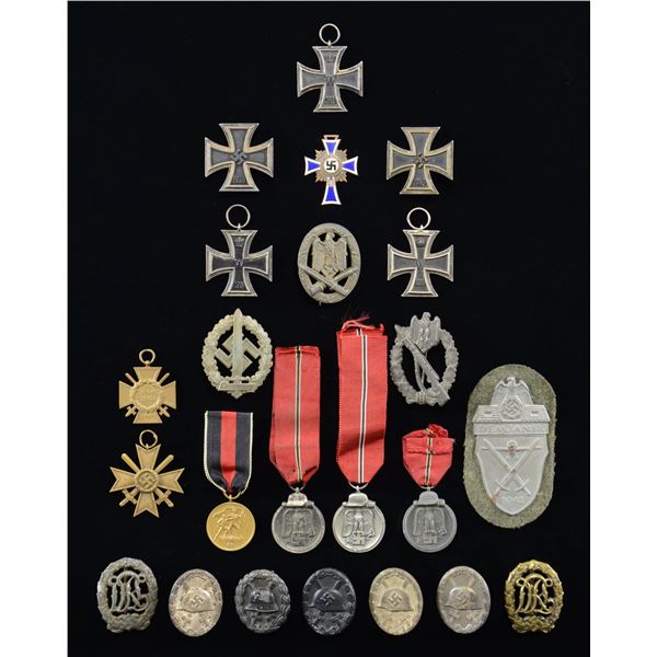 WWII GERMAN MEDALS & BADGES.