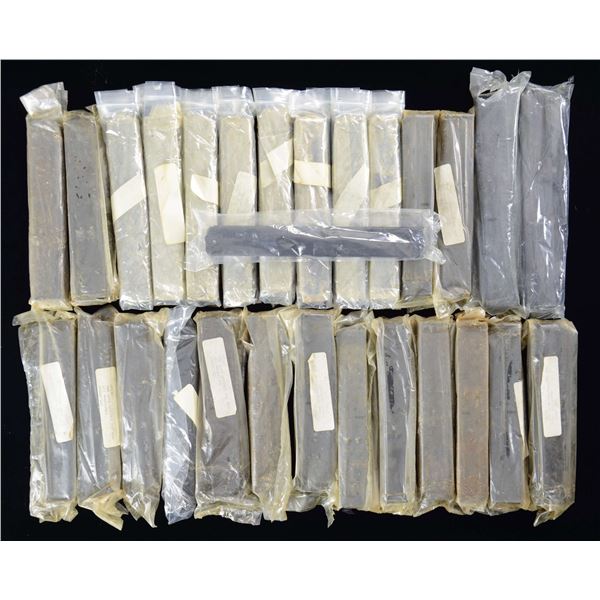 LOT OF 28 ASSORTED UZI MAGAZINES.