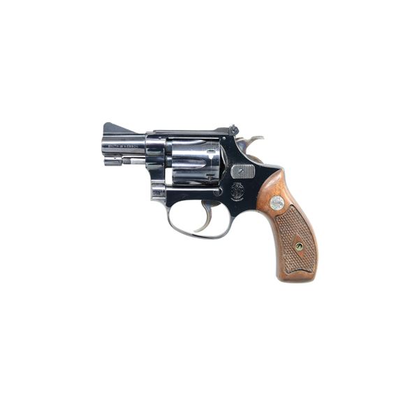 SMITH & WESSON MODEL 34 DA REVOLVER.