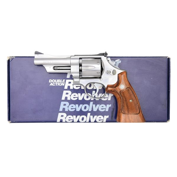 SMITH & WESSON MODEL 624 DA REVOLVER.