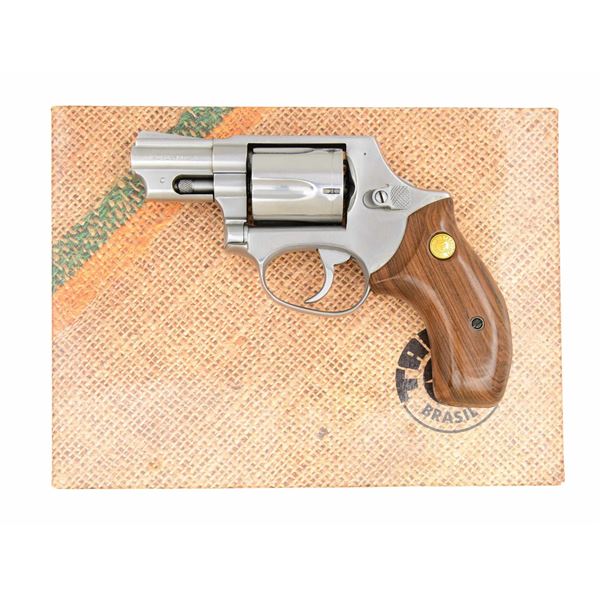 TAURUS 85 IS DA REVOLVER.