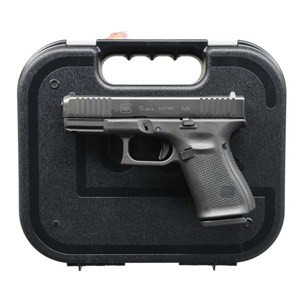 GEN5 GLOCK 19 SEMI AUTO PISTOL.
