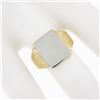 Image 3 : Vintage 14K TT Gold Engraveable Rectangular Center w/ Detailed Sides Signet Ring