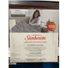 Image 2 : Sunbeam Luxe Faux Fur Heated Throw, Machine Washable, 4 Heat Setting with push button control, 4 hr 