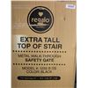 Image 3 : Regalo Extra Tll Top of Stair Metal, Walk-through Safety Gate (Black)