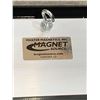 Image 4 : Master Magnetics MFSM24RX Magnet Sweeper Heavy Duty Push-Type with Release, 24-Inch Sweeping Width S