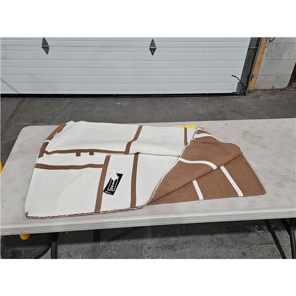 David Fussenegger Austrian Cotton Throw in Beige & Tan 145x220cm