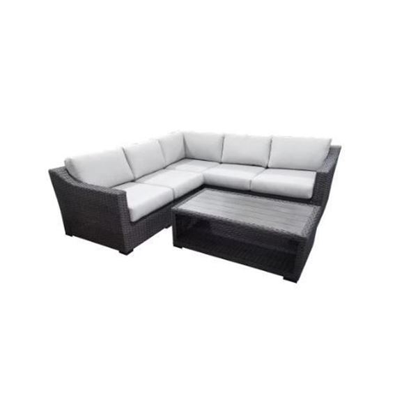 Patio Plus Brentwood 4-Piece Wicker Patio Sectional Set with Sunbrella Cast Silver Cushions