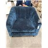 Image 1 : Vogel By Chervin Madison Blue Velour/Velvet Arm Chair 36" x 36"