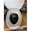Image 2 : Brondell Bidet Toilet Seat