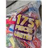 Image 2 : Funhouse Treats Assorted Candies 175pc