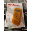 Image 1 : Handheld digital multimeter