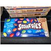 Image 2 : Smarties candy coated chocolate snacks 12x75g