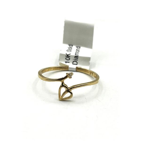 10KT Yellow Gold Diamond Ring, Size 6.25, Retail $600.00. Diamond is the birthstone for April.