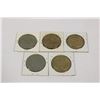Image 2 : 5 VARIOUS VINTAGE CASINO DOLLAR/TOKENS ETC.