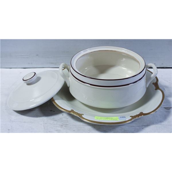 VINTAGE FORMAL SERVING WARE CREAMY WHITE AND GOLD