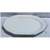 Image 1 : VINTAGE ROYAL WINTON GRIMWADES SERVING PLATTER