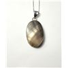 Image 1 : 27.BEZEL SET OVAL MOTHER OF PEARL OVAL PENDANT ON