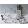 Image 1 : 6 ASSORTED MEASURING CUPS