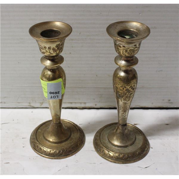 VINTAGE BRASS CANDLE HOLDERS SET OF 2