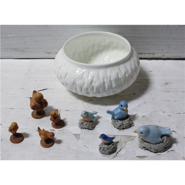 COALPORT BOWL WITH DECORATIVE BIRDS - ESTATE