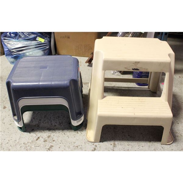 4 RUBBERMAID STEP STOOLS