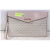 Image 1 : MICHAEL KORS BAG - WRISTLET POUCH