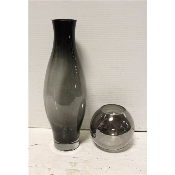 LARGE DÉCOR GLASS VASE (13") AND GLASS BOWL VASE