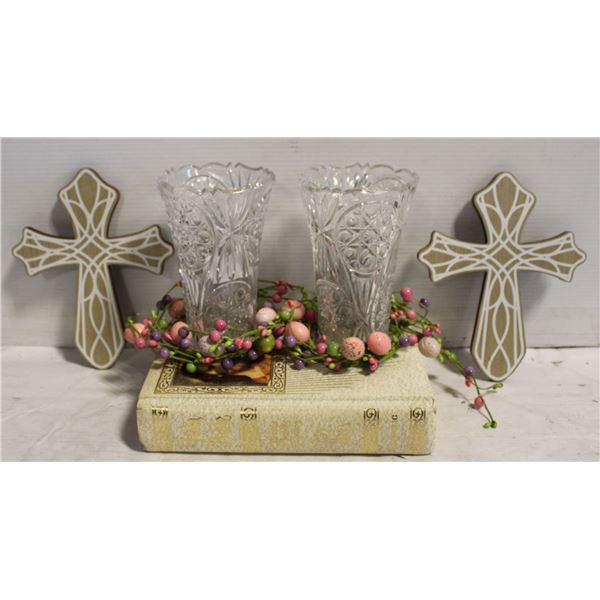 BIBLE, 2 WOODEN CROSSES, 2 VASES +