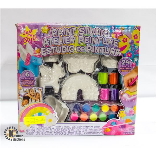 NEW JUST MY STYLE PAINT STUDIO W/ 24 PAINTS &