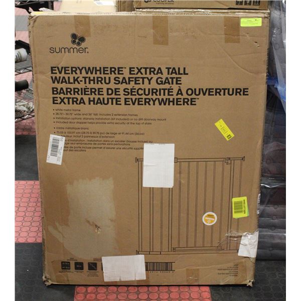 NEW WITH BOX SUMMER EVERYWHERE EXTRA TALL WALK