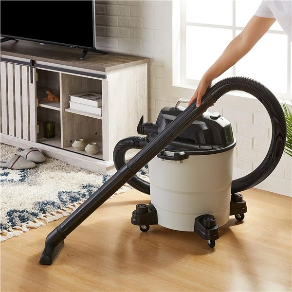 NEW AMAZON BASICS 12 GALLON 5HP WET/DRY VACUUM