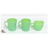 Image 1 : VINTAGE PAIR FIRE KING JADE-ITE MUGS (GREEN)