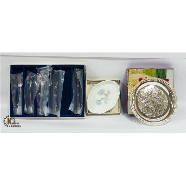 VINTAGE ITEMS WEDGEWOOD BONE CHINA