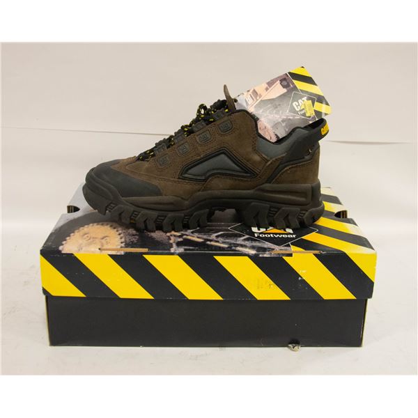 NEW WOMEN'S CAT BOOTS SIZE 8