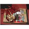 Image 1 : BOX WITH CHRISTMAS BASKET FULL OF NEW TREE