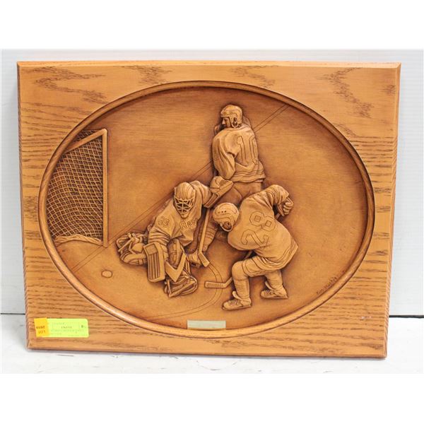 THE SCORES CARVED WOODEN FRAME LOOK