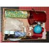 Image 1 : FLAT OF CHRISTMAS ITEMS INCL. CANDLES,