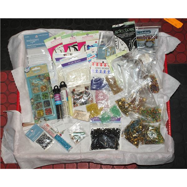 LOT OF BEADS WITH ACCESSORIES