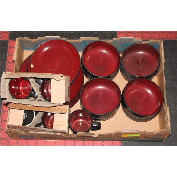 SET OF RED/BLACK KITCHEN PLATES/BOWLS/CUPS