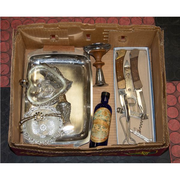 ESTATE DECOR INCLUDES 2 BRASS WOOD HANDLED POCKET