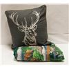 Image 1 : WILDLIFE SCENERY BLANKET & PILLOW