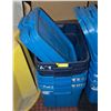 Image 1 : 5 USED 14 GAL RUBBERMAID BINS AND LIDS