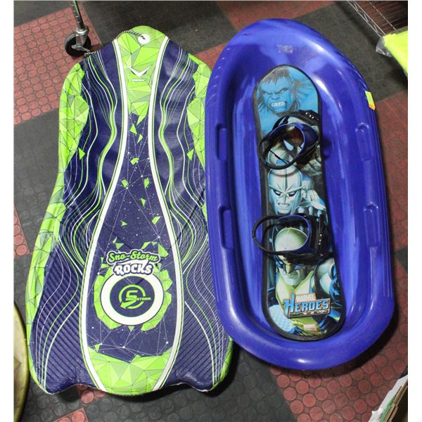 2 TOBOGGANS & SNOWBOARD TOGETHER-ESTATE
